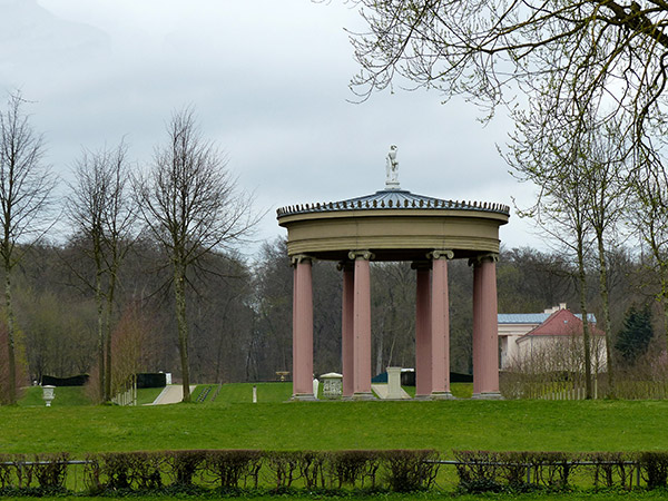 Neustrelitz Hebetempel